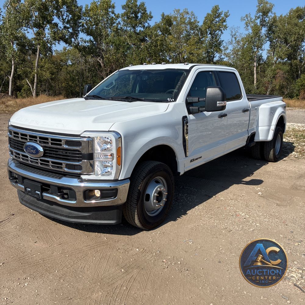 2023 Ford F350 S/D XLT