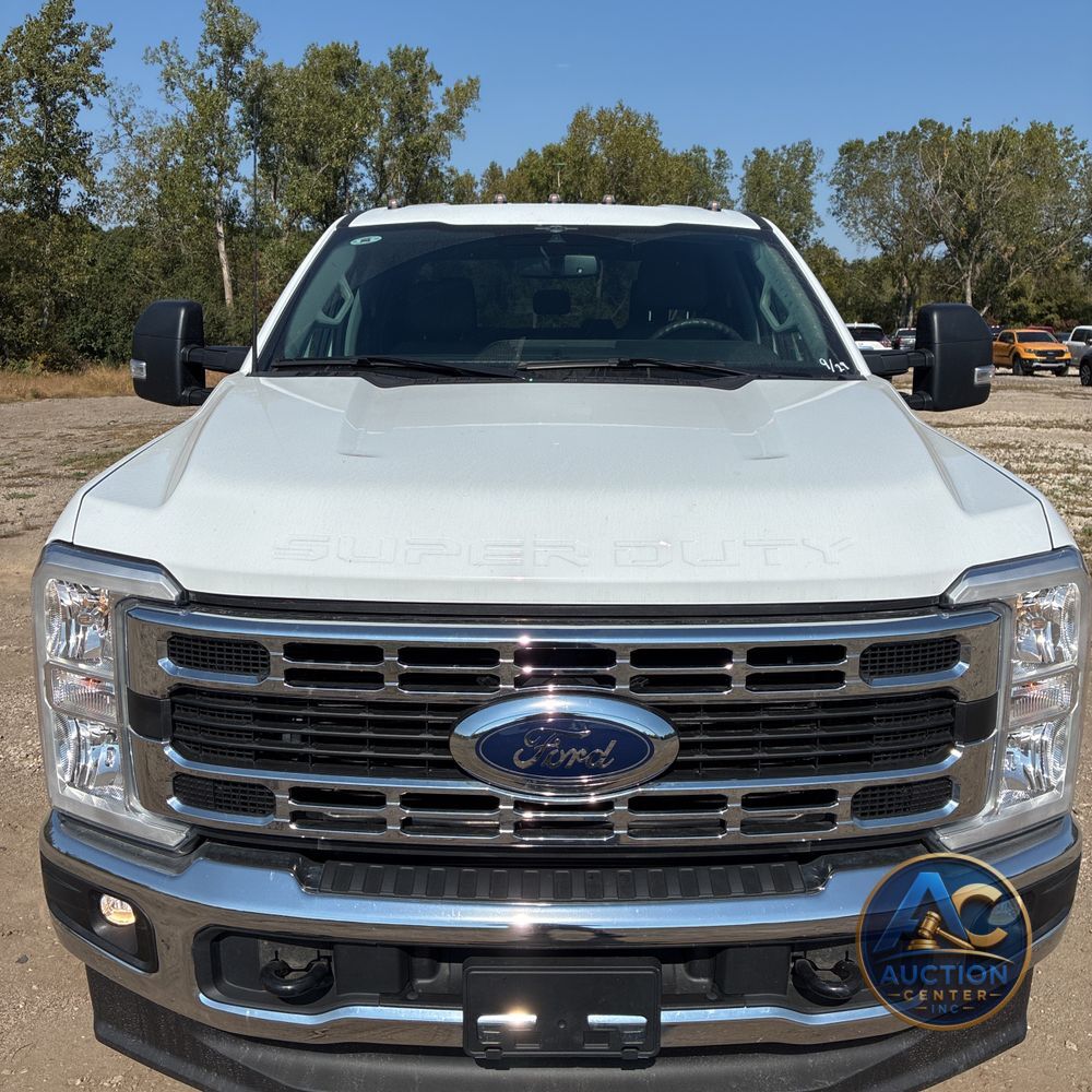 2023 Ford F350 S/D XLT