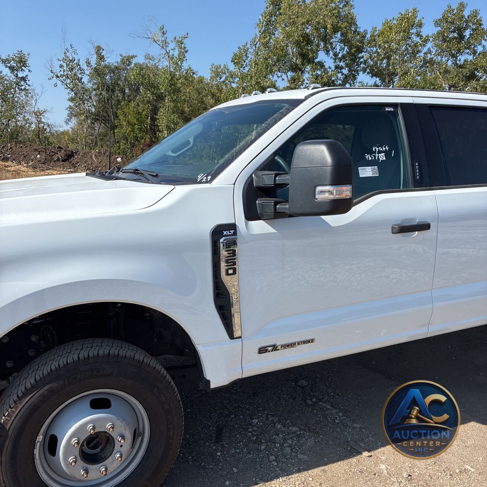 2023 Ford F350 S/D XLT