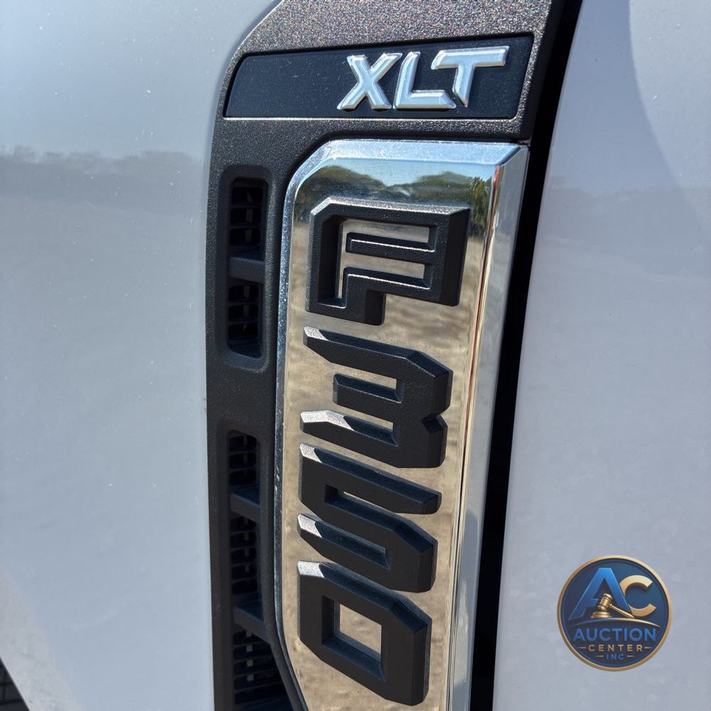 2023 Ford F350 S/D XLT