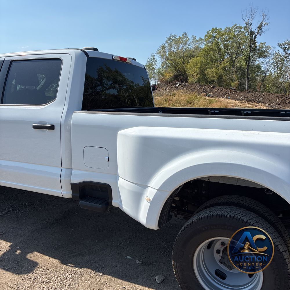 2023 Ford F350 S/D XLT