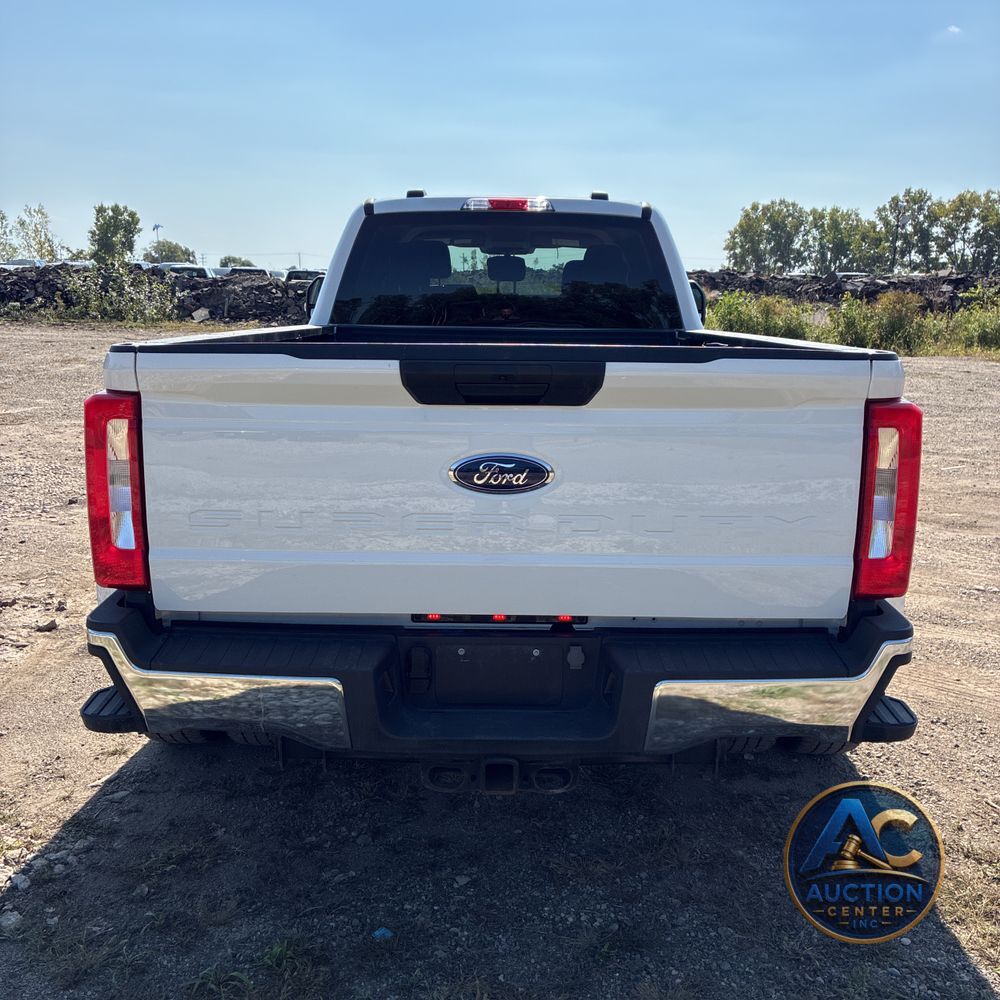 2023 Ford F350 S/D XLT