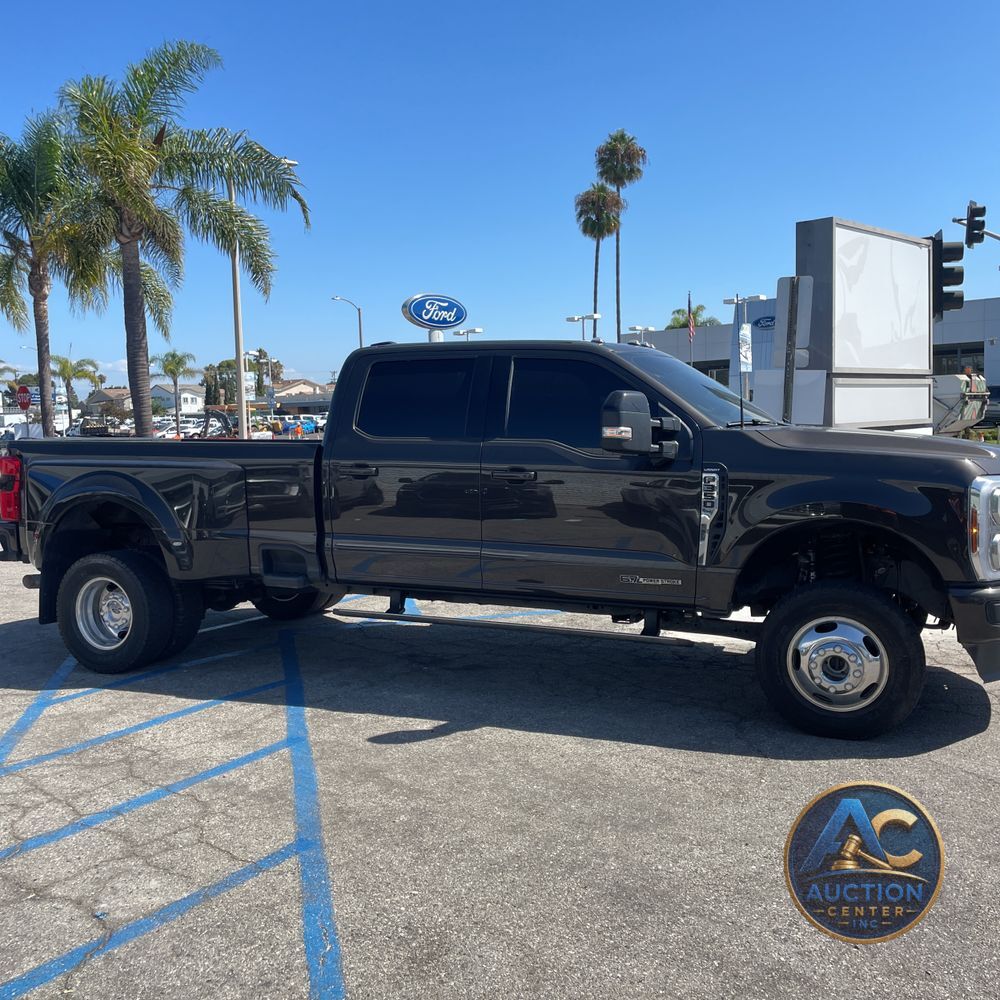 2024 Ford F-350 Super Duty Lariat