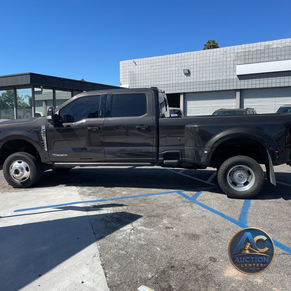 2024 Ford F-350 Super Duty Lariat