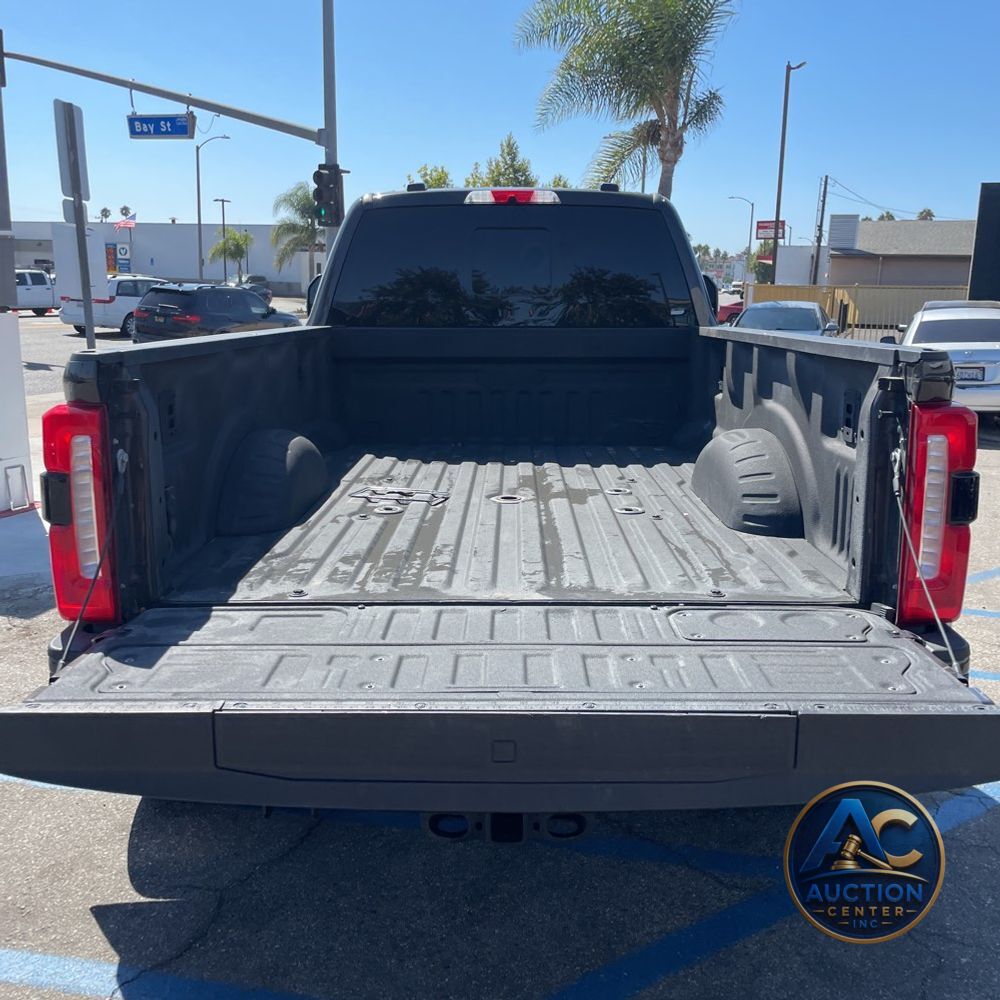 2024 Ford F-350 Super Duty Lariat