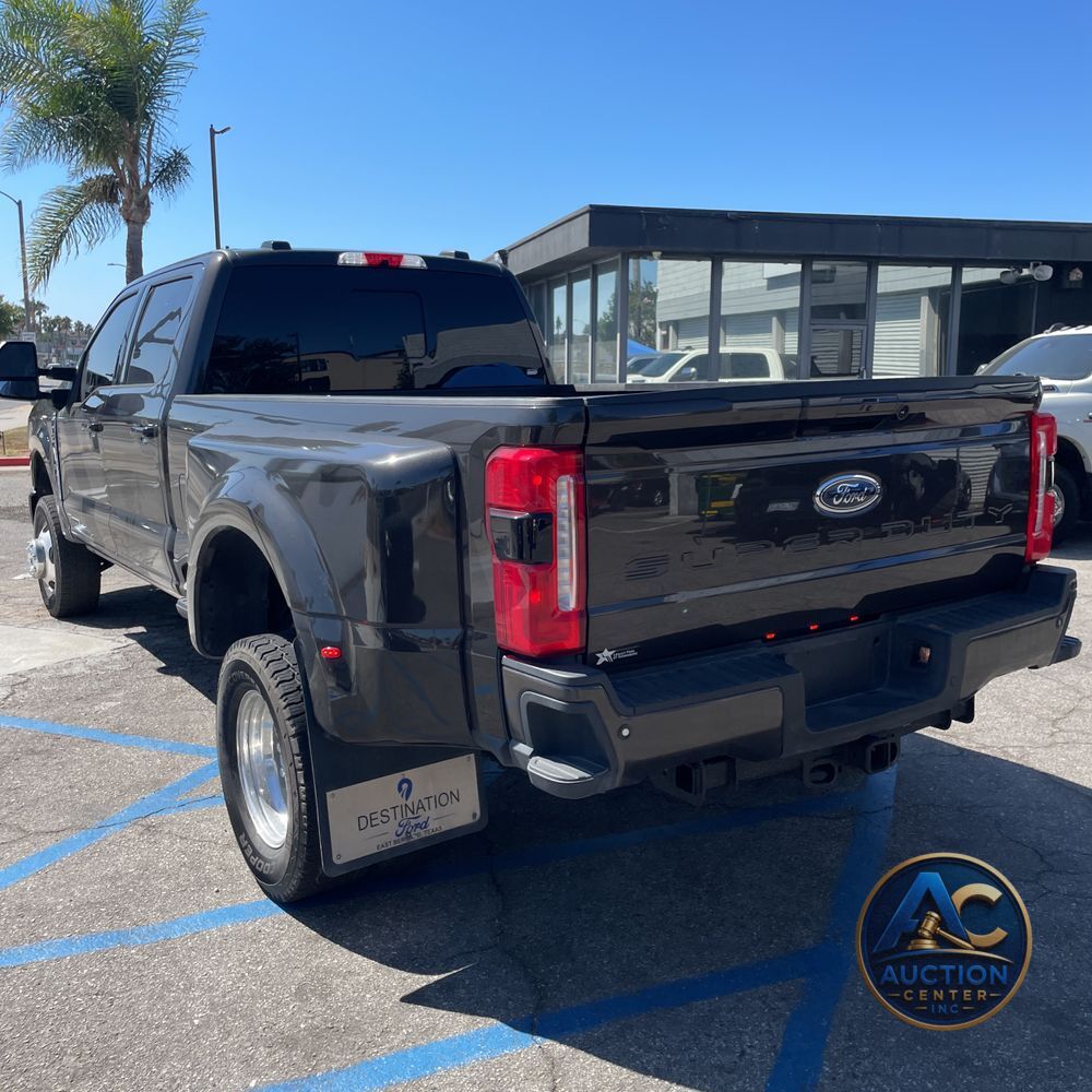 2024 Ford F-350 Super Duty Lariat