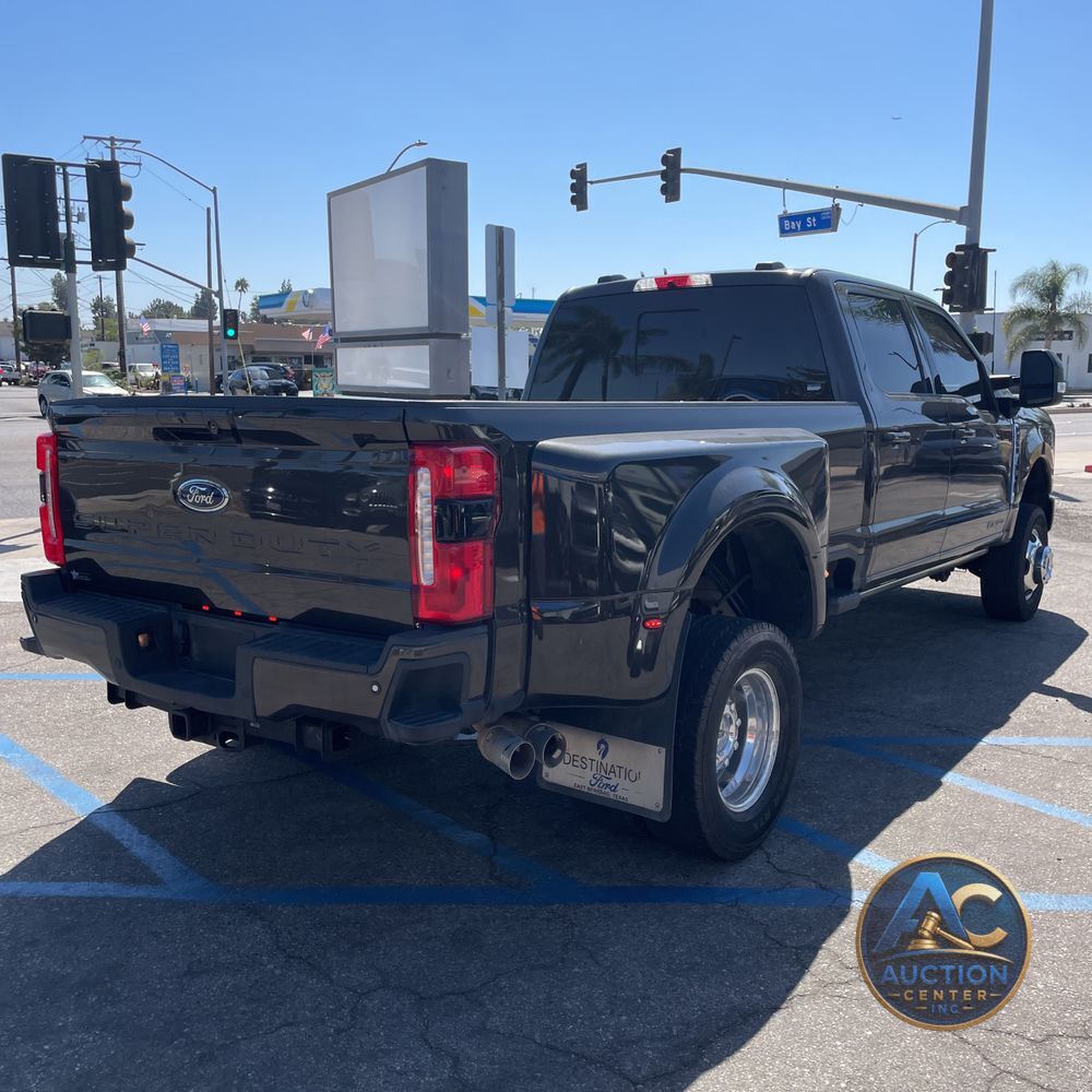 2024 Ford F-350 Super Duty Lariat