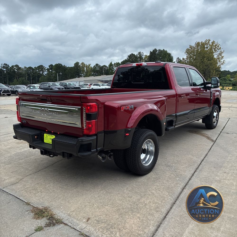 2025 Ford F-350 Super Duty King Ranch