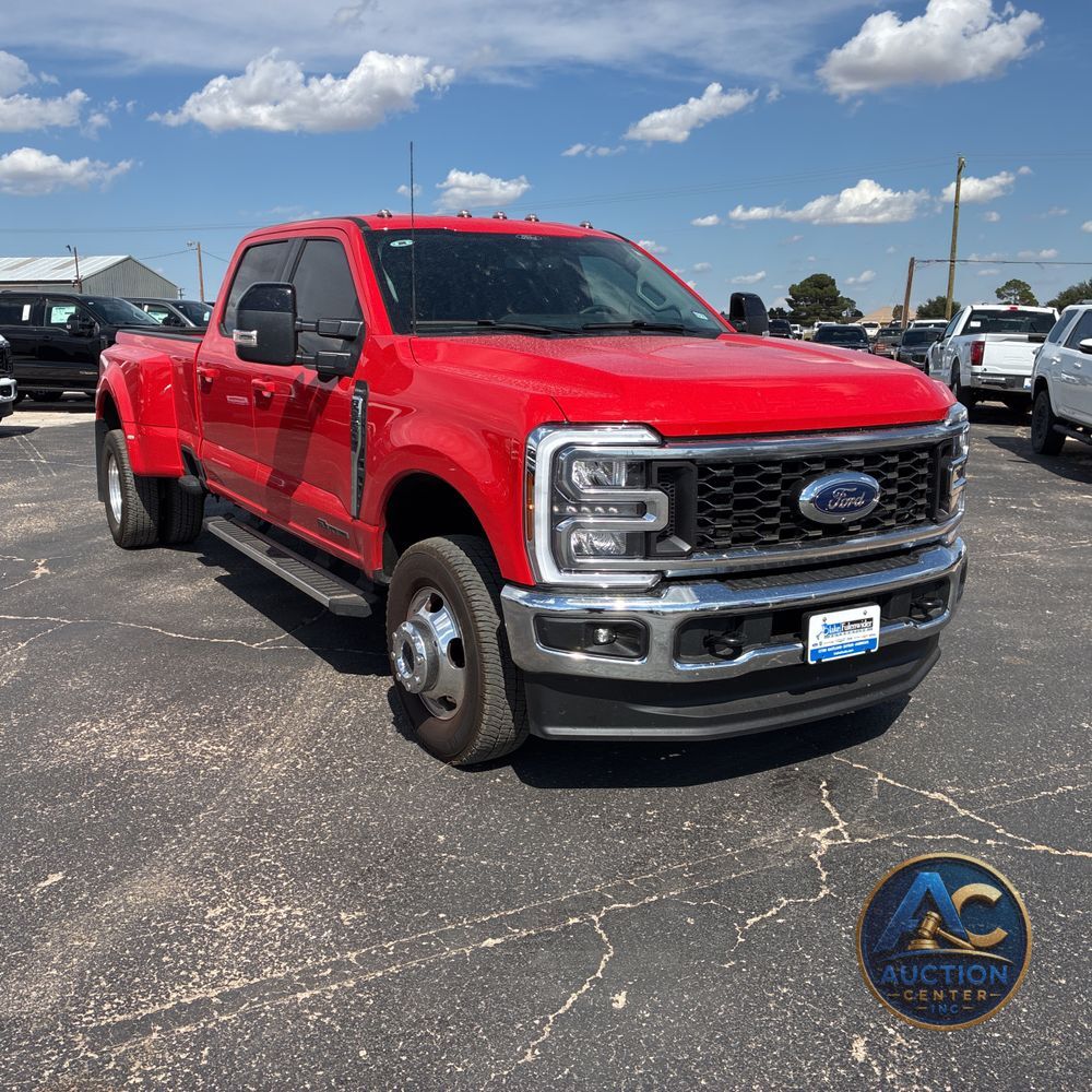 2025 Ford F-350 Super Duty Lariat