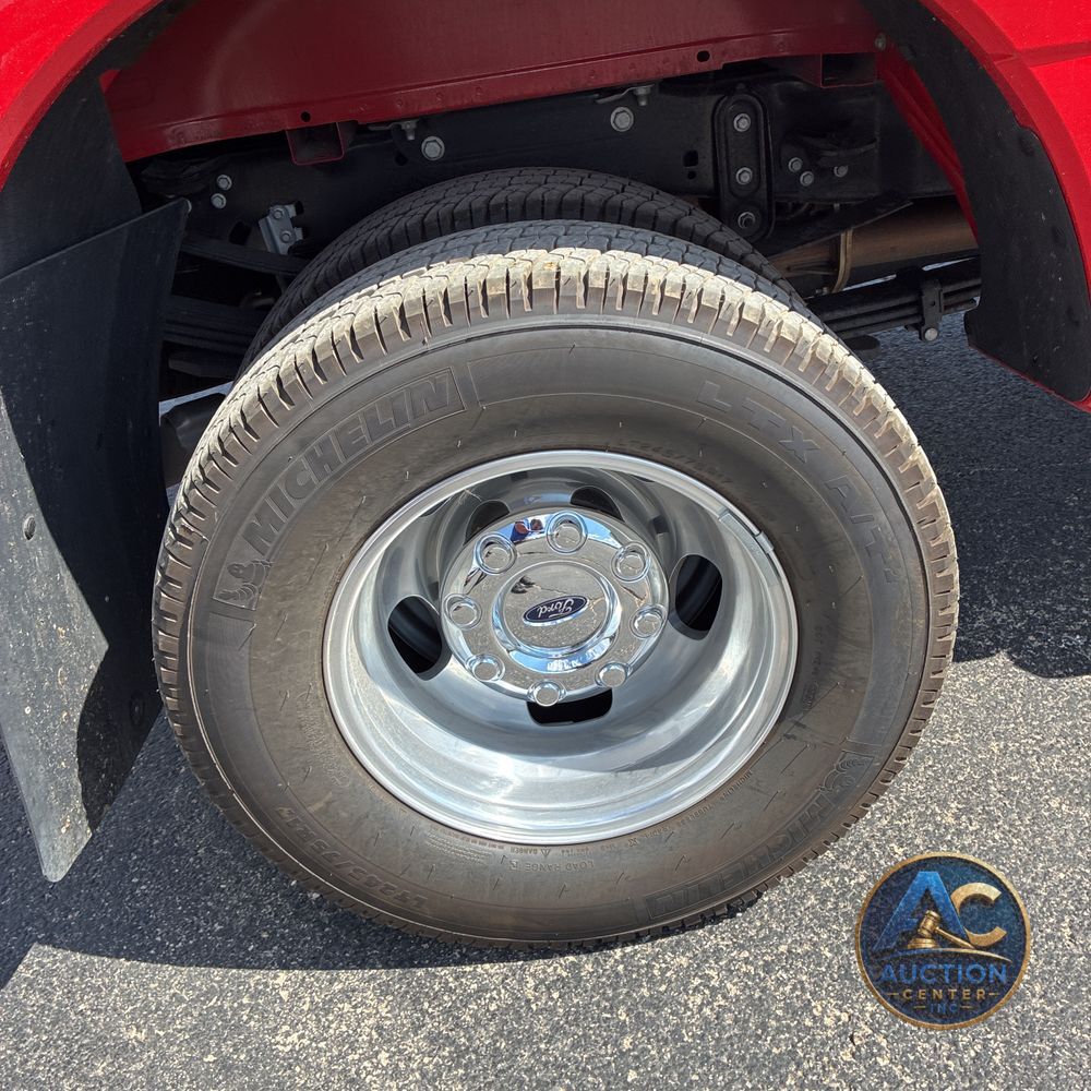 2025 Ford F-350 Super Duty Lariat