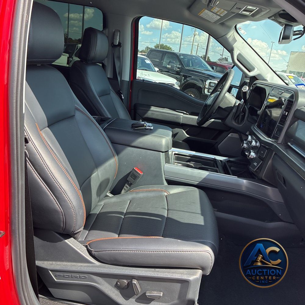 2025 Ford F-350 Super Duty Lariat