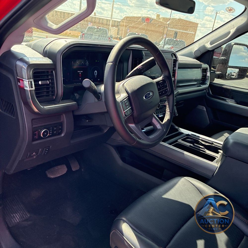 2025 Ford F-350 Super Duty Lariat