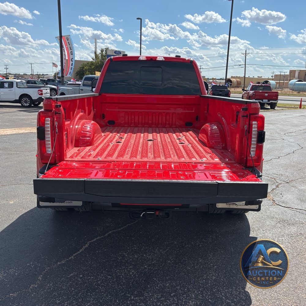 2025 Ford F-350 Super Duty Lariat
