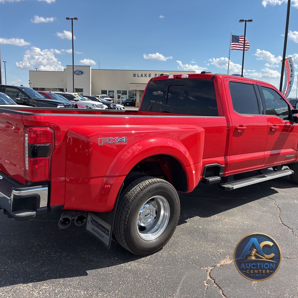 2025 Ford F-350 Super Duty Lariat