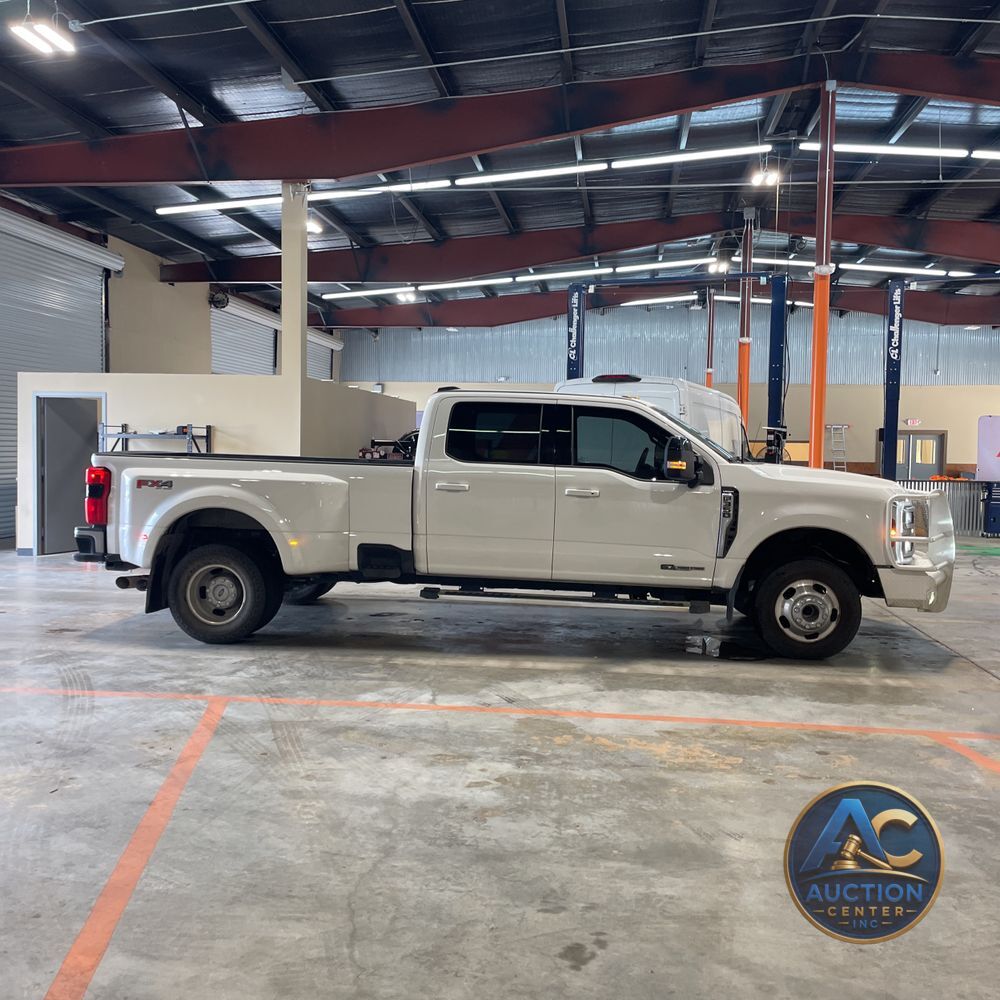 2024 Ford F-350 Super Duty Lariat