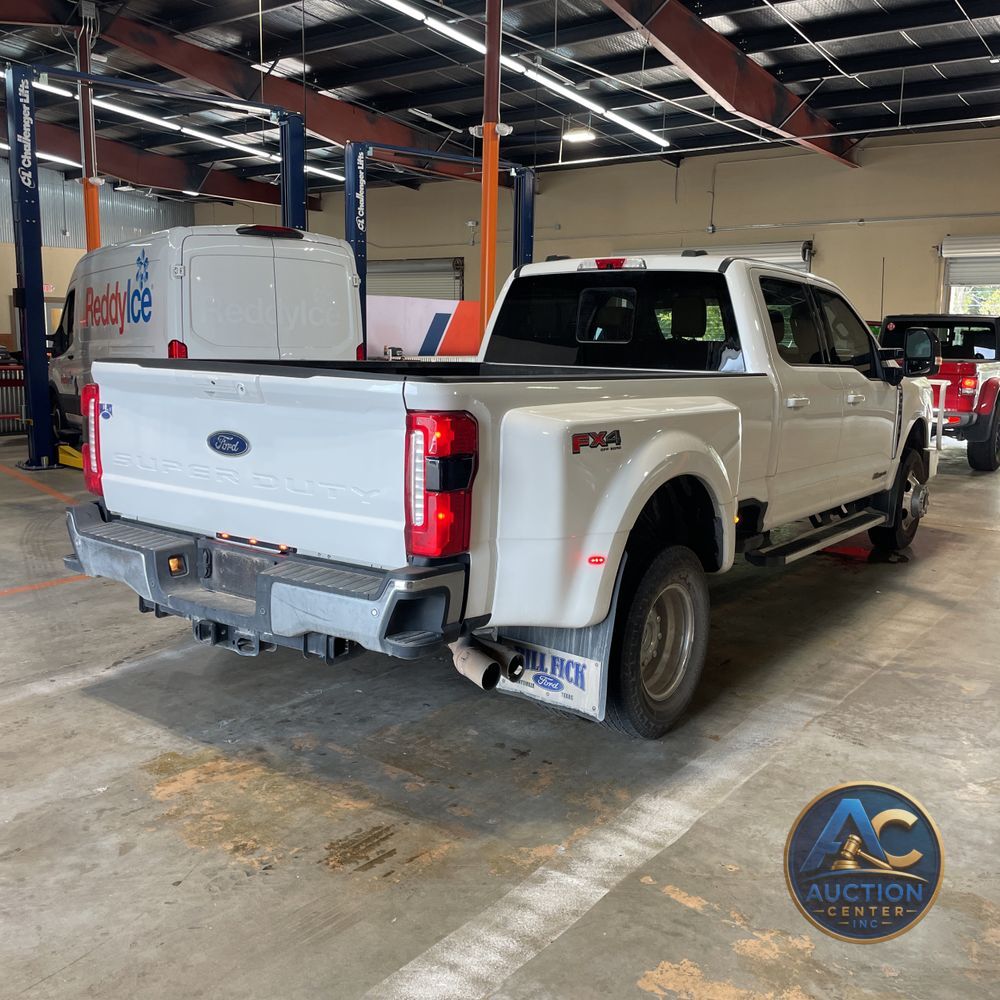 2024 Ford F-350 Super Duty Lariat