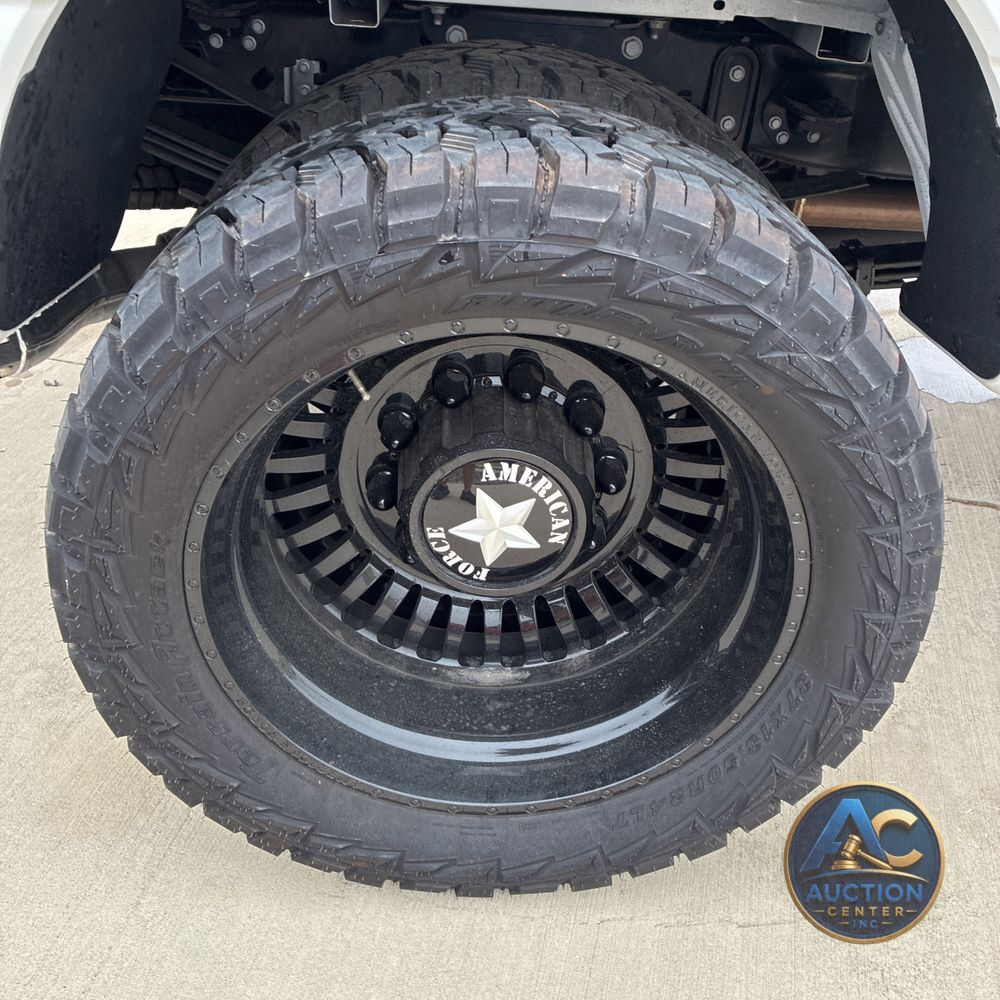 2025 Ford F450SD Platinum