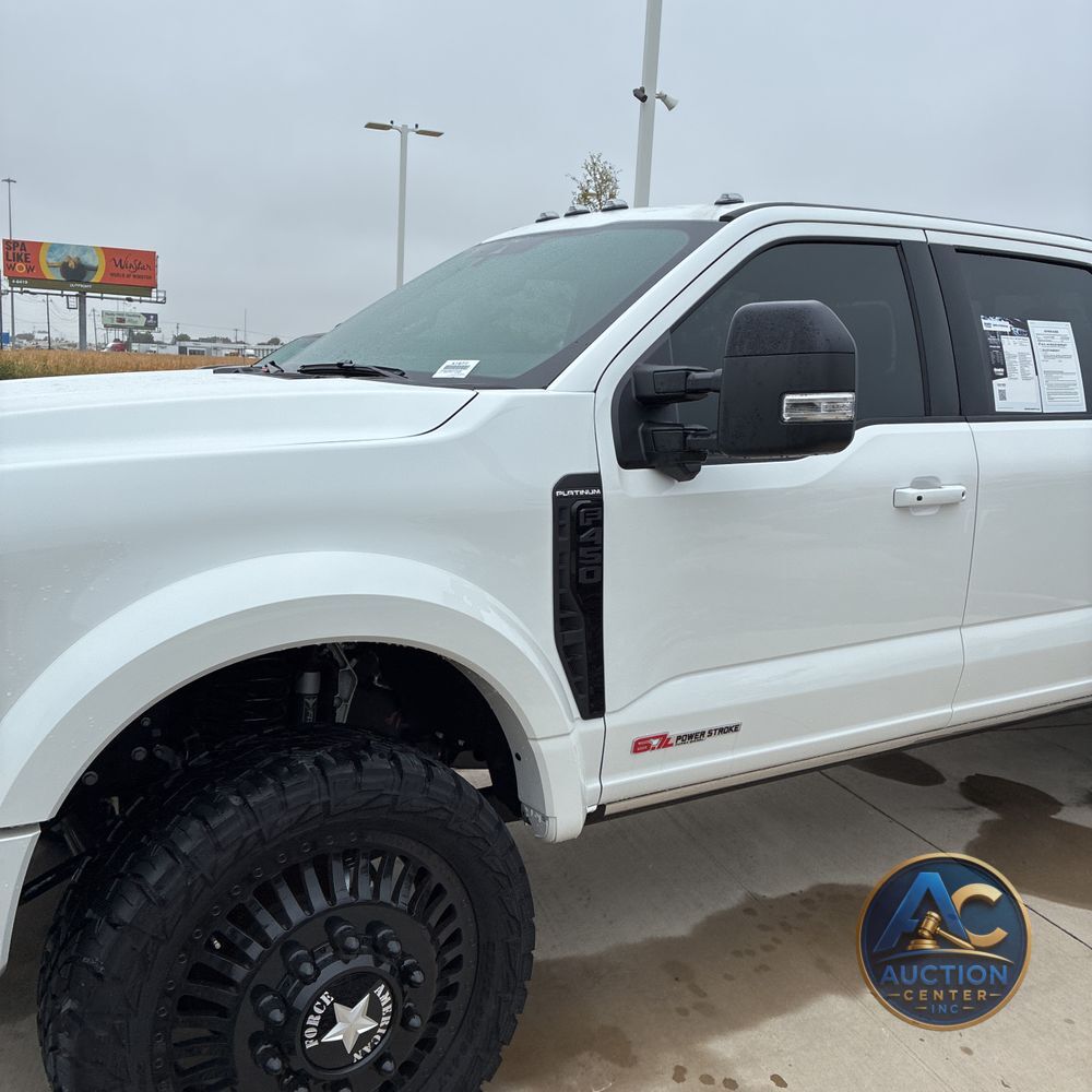 2025 Ford F450SD Platinum