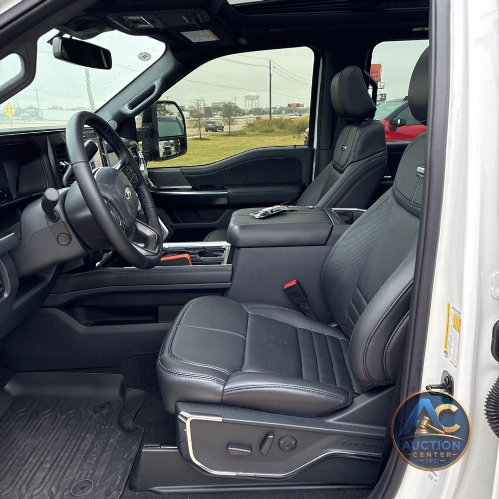2025 Ford F450SD Platinum