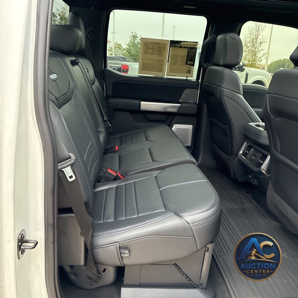 2025 Ford F450SD Platinum