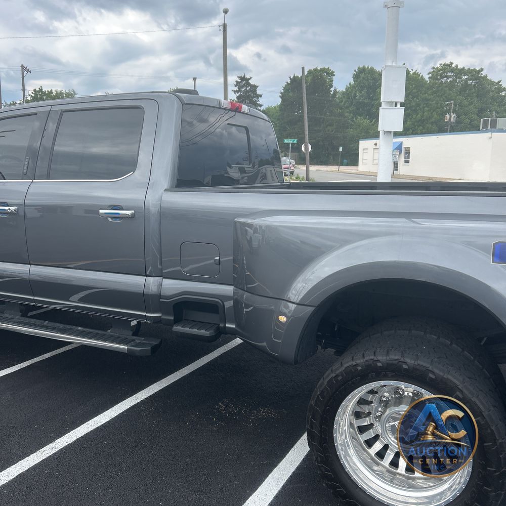 2024 Ford F-450 Super Duty Lariat