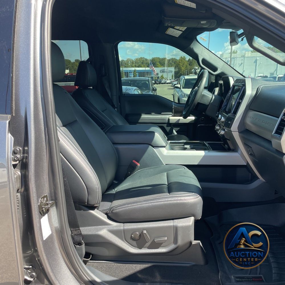 2022 Ford F-450 Super Duty Lariat