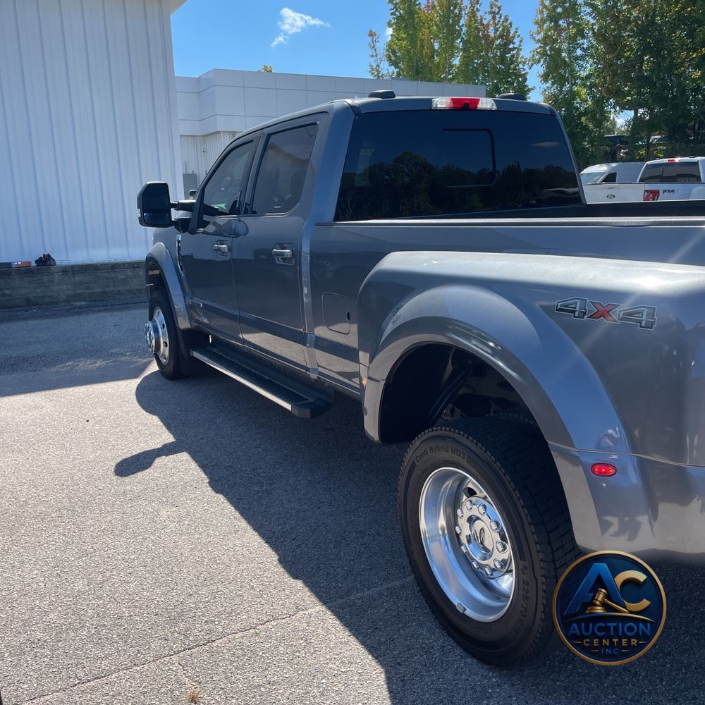 2022 Ford F-450 Super Duty Lariat