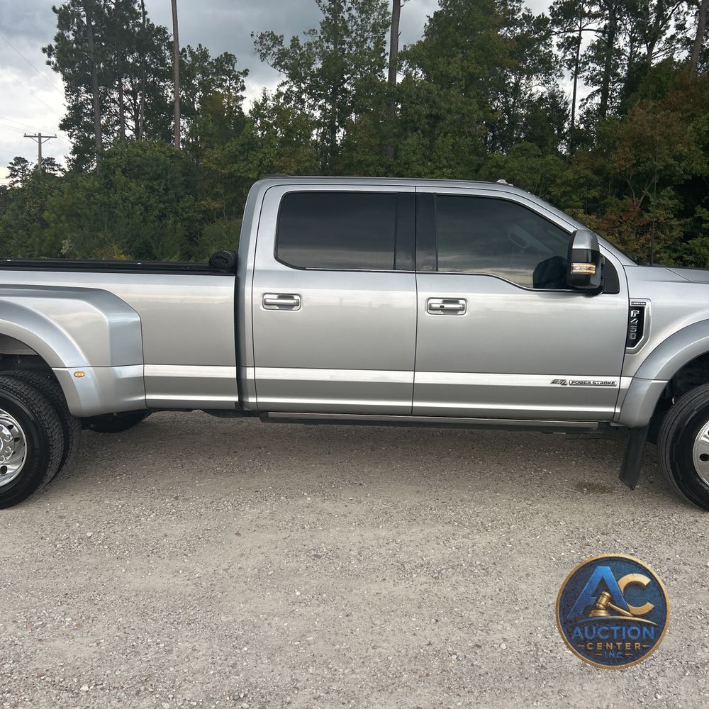 2022 Ford F-450 Super Duty Limited
