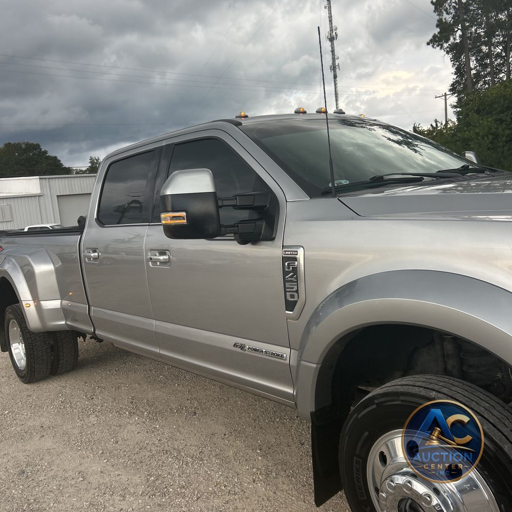2022 Ford F-450 Super Duty Limited