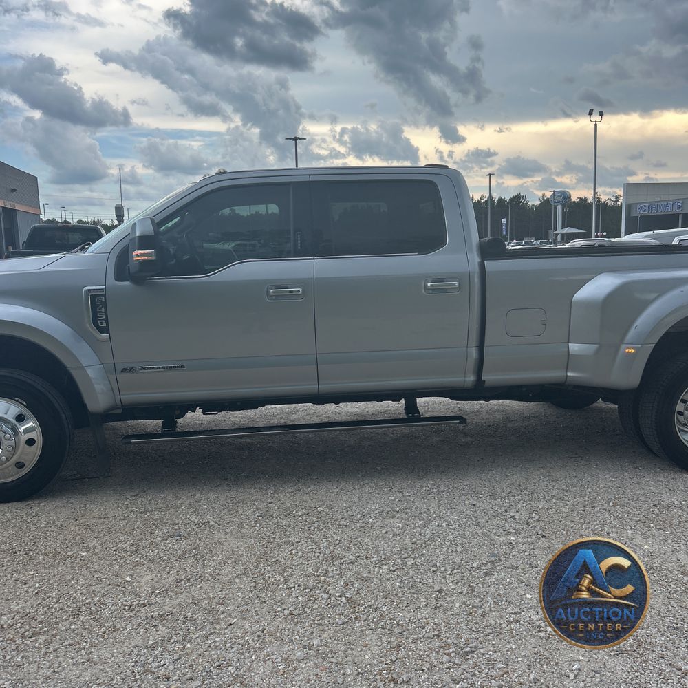 2022 Ford F-450 Super Duty Limited