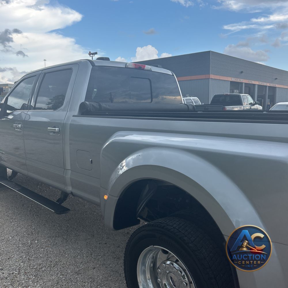 2022 Ford F-450 Super Duty Limited