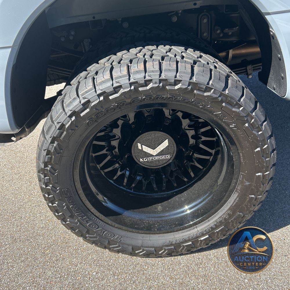 2024 Ford F-450 Super Duty Platinum