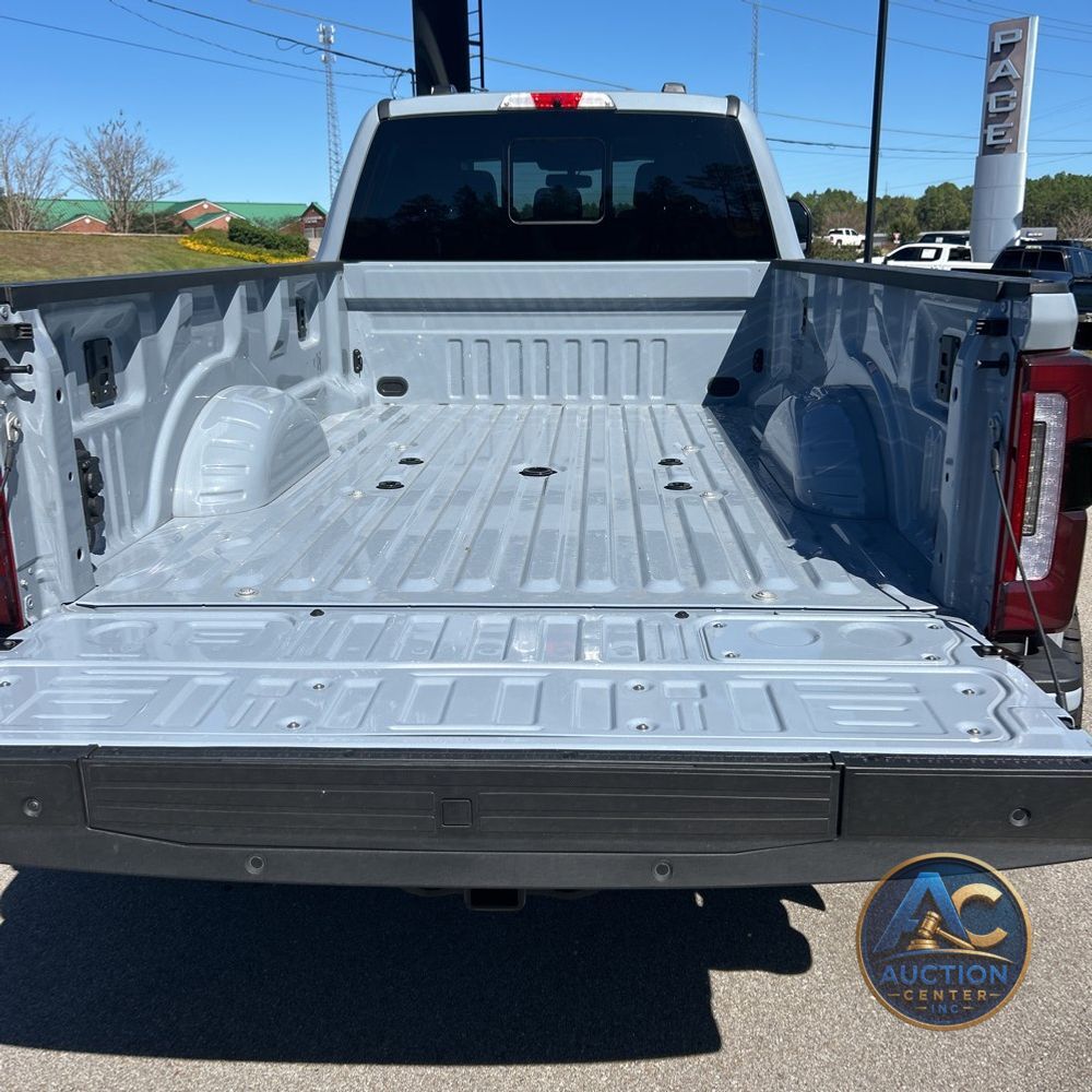 2024 Ford F-450 Super Duty Platinum