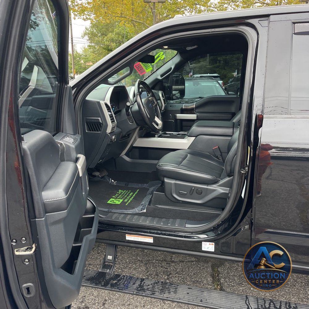 2022 Ford F-450 Super Duty Lariat