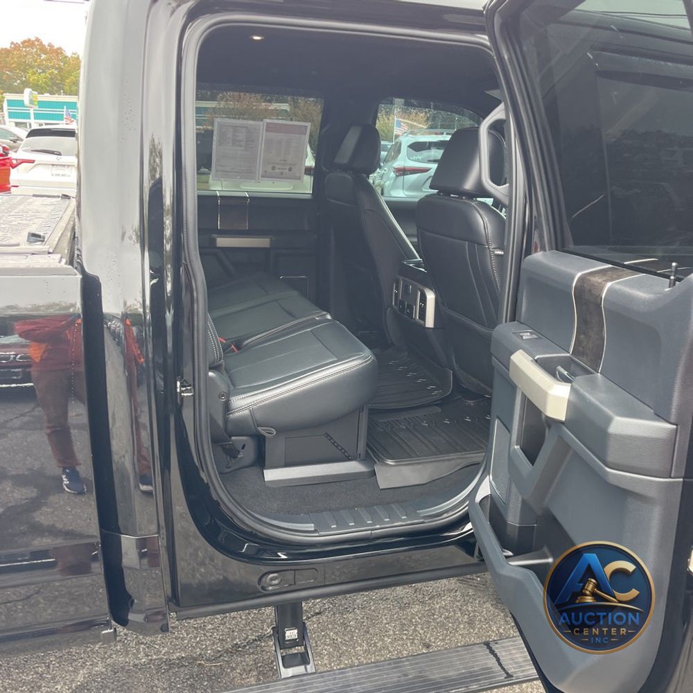 2022 Ford F-450 Super Duty Lariat
