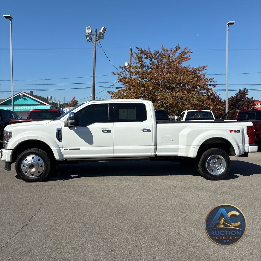 2022 Ford F-450 Super Duty Platinum