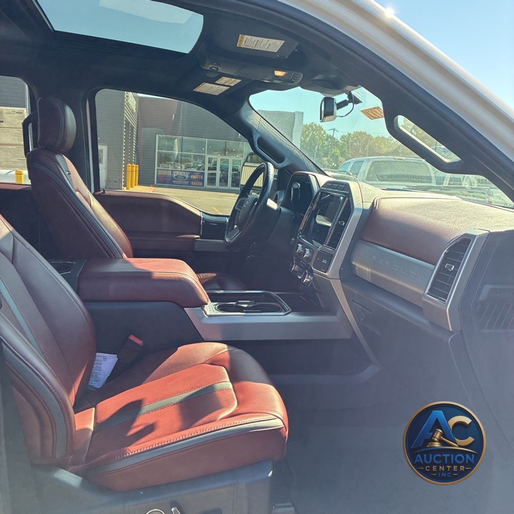 2022 Ford F-450 Super Duty Platinum