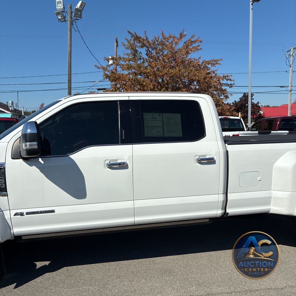 2022 Ford F-450 Super Duty Platinum