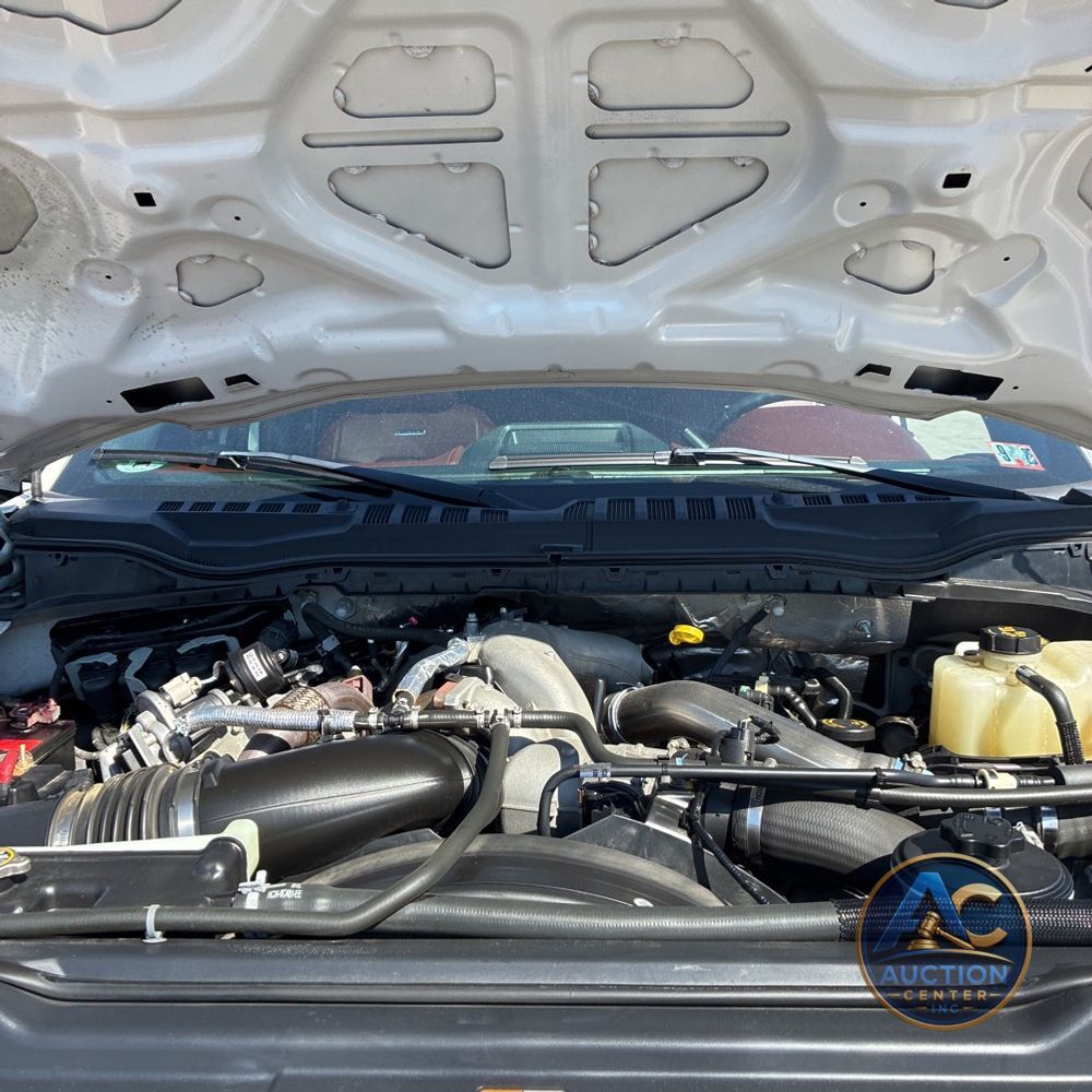 2022 Ford F-450 Super Duty Platinum