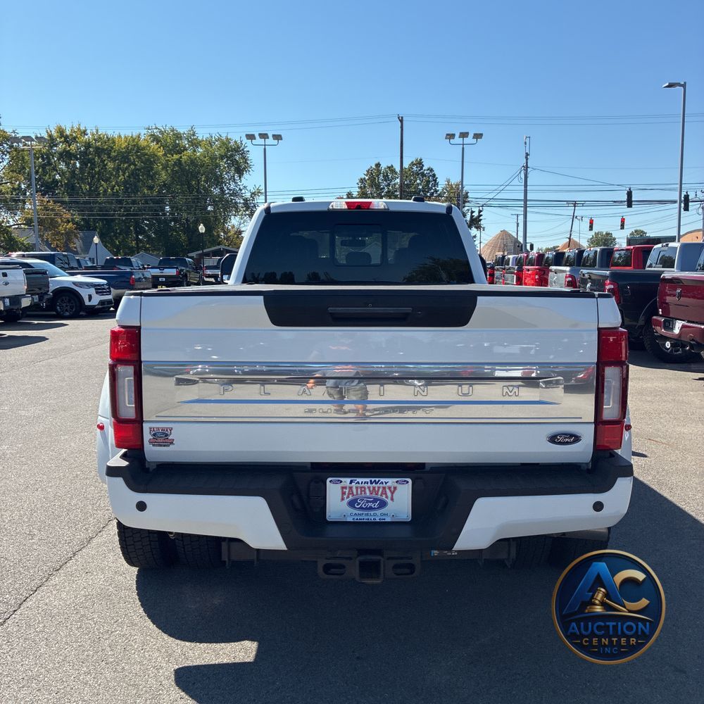 2022 Ford F-450 Super Duty Platinum