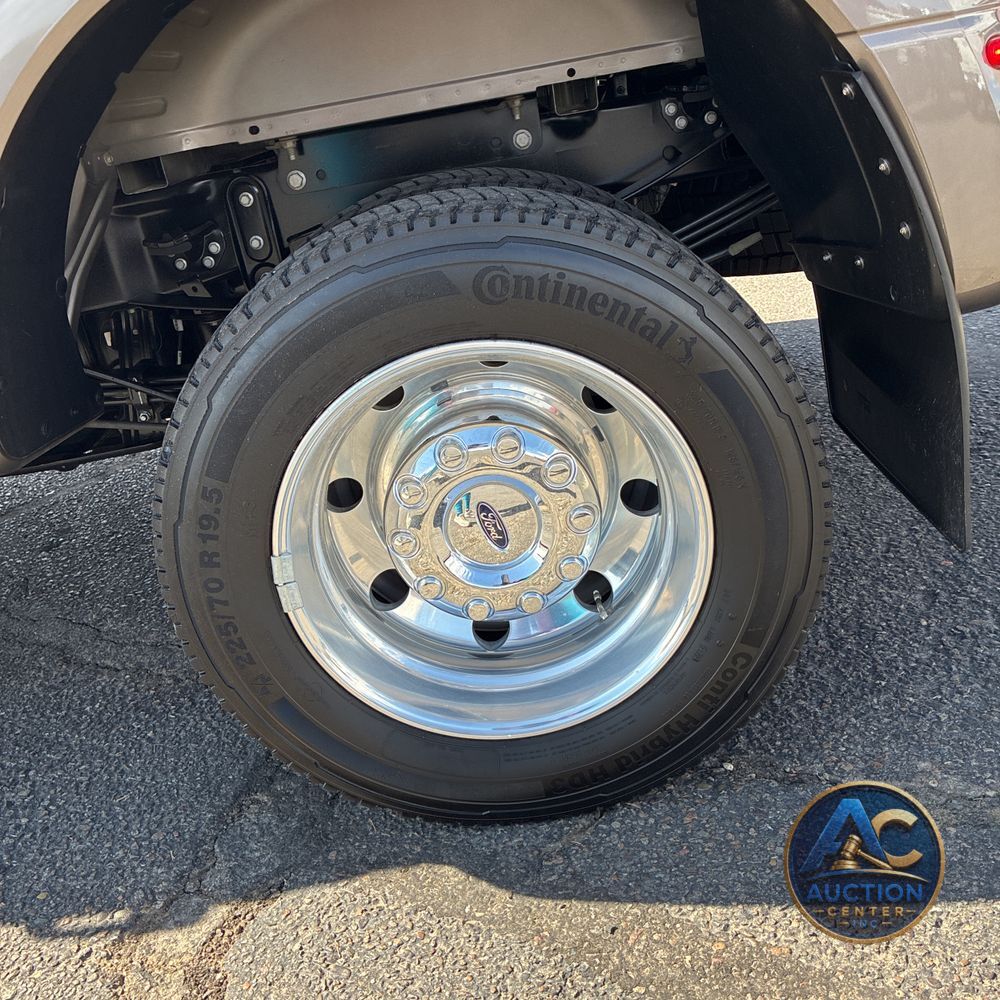 2022 Ford F-450 Super Duty Lariat