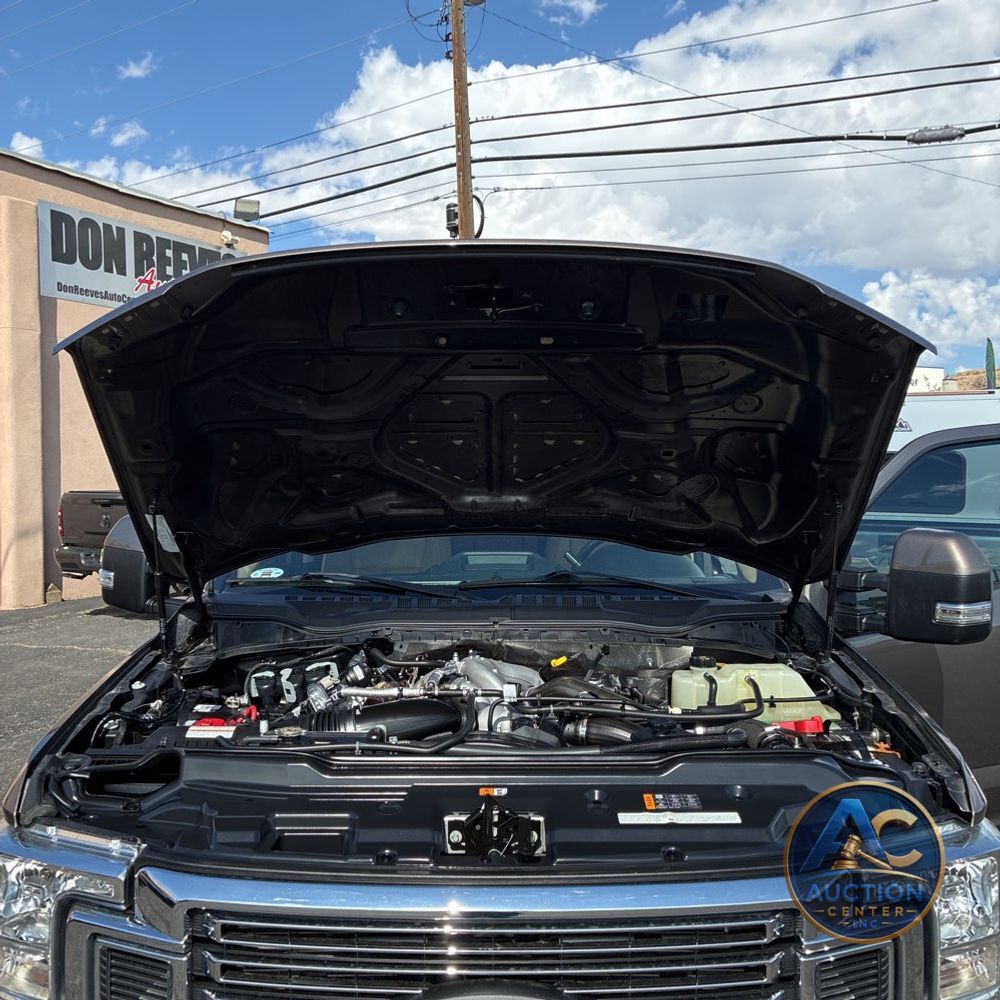 2022 Ford F-450 Super Duty Lariat