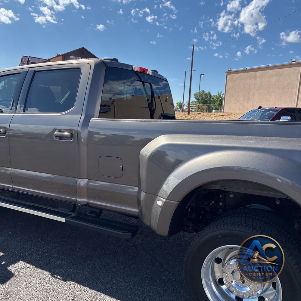 2022 Ford F-450 Super Duty Lariat
