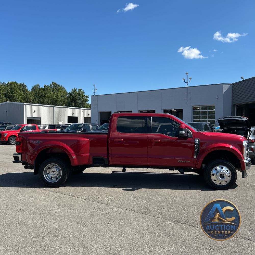 2023 Ford F-450 Super Duty Lariat