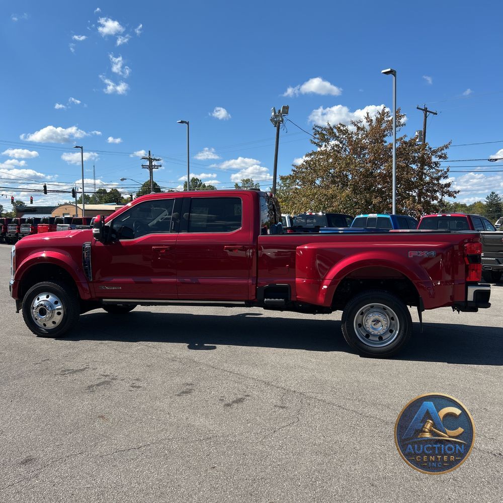2023 Ford F-450 Super Duty Lariat
