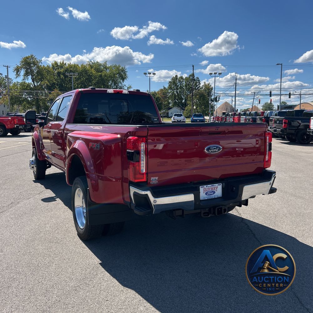 2023 Ford F-450 Super Duty Lariat
