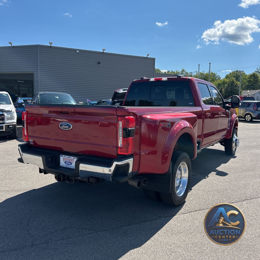 2023 Ford F-450 Super Duty Lariat