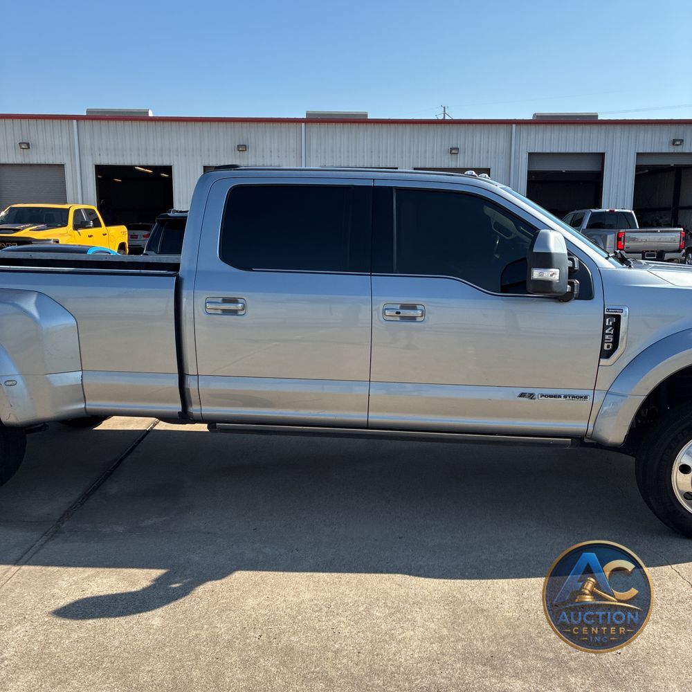 2022 Ford F-450 Super Duty Limited
