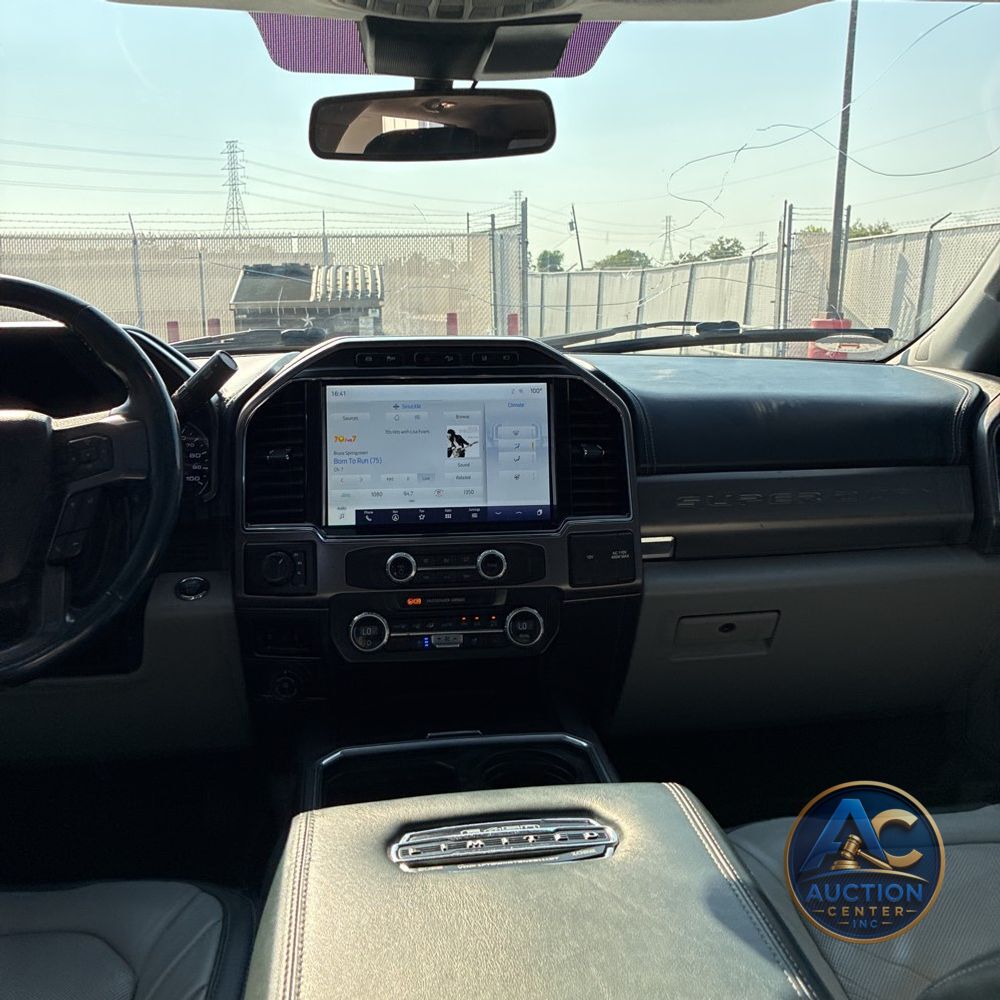 2022 Ford F-450 Super Duty Limited
