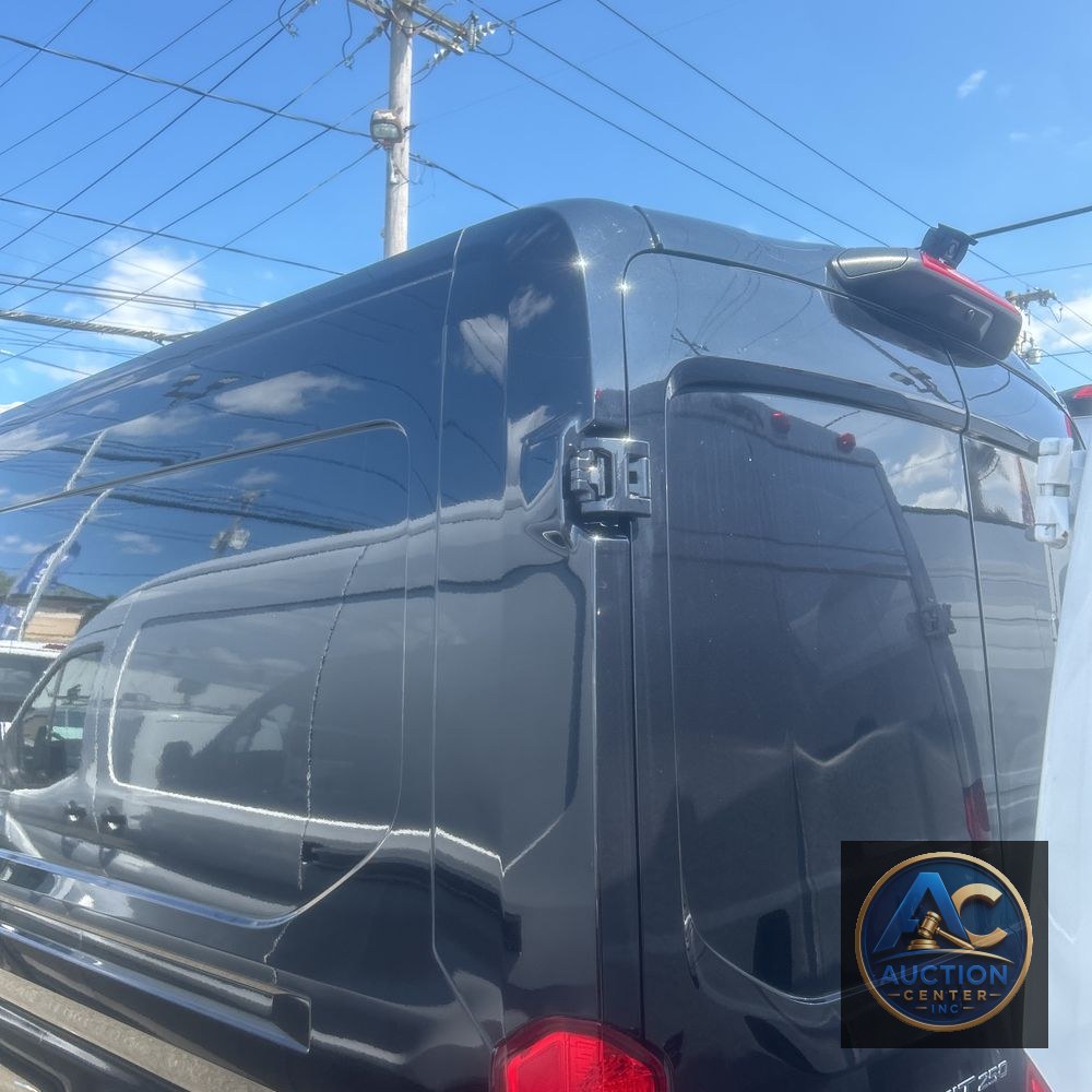 2023 Ford Transit 250